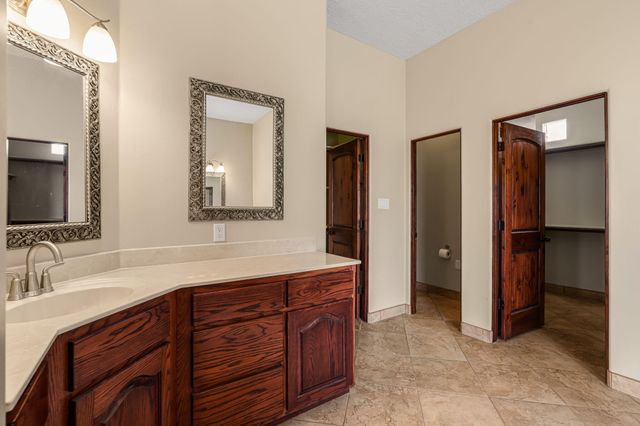 17 Analisas Way, Edgewood, NM 87015