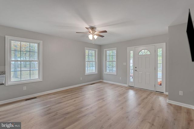 18 ELLIS LN, Louisa, VA 23093