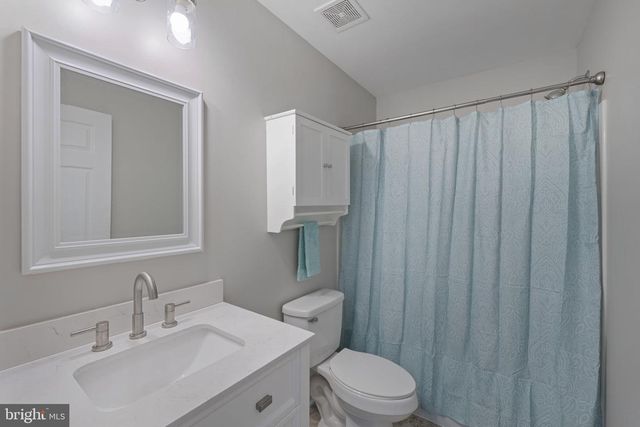 18 ELLIS LN, Louisa, VA 23093