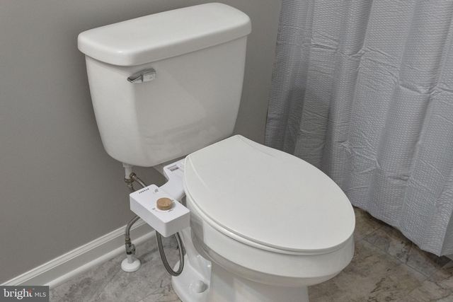 18 ELLIS LN, Louisa, VA 23093