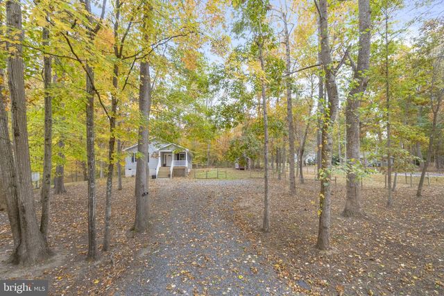 18 ELLIS LN, Louisa, VA 23093