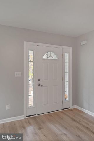18 ELLIS LN, Louisa, VA 23093
