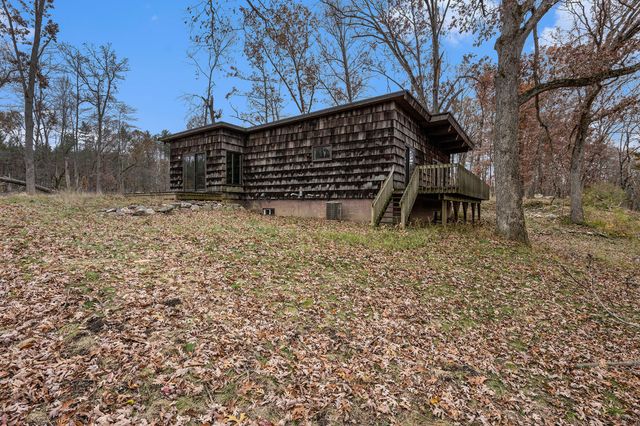 22485 Clear Lake Road N, Battle Creek, MI 49014