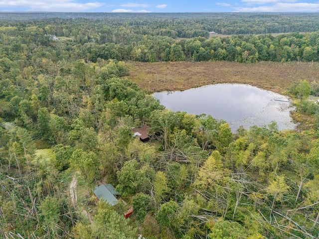 22485 Clear Lake Road N, Battle Creek, MI 49014