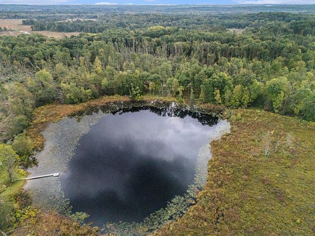 22485 Clear Lake Road N, Battle Creek, MI 49014