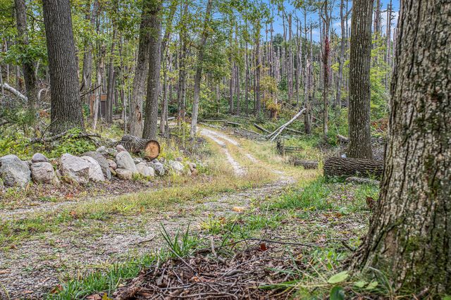 22485 Clear Lake Road N, Battle Creek, MI 49014