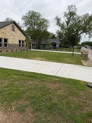1005 Grandbury Street A, Cleburne, TX 76033