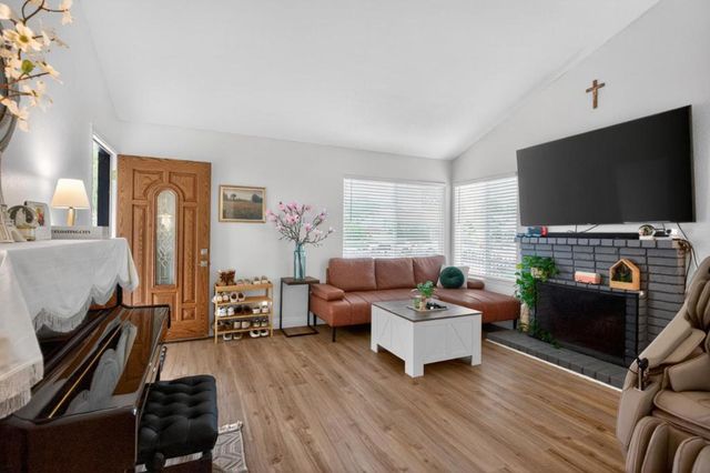 295 Esmeralda Court, San Jose, CA 95116