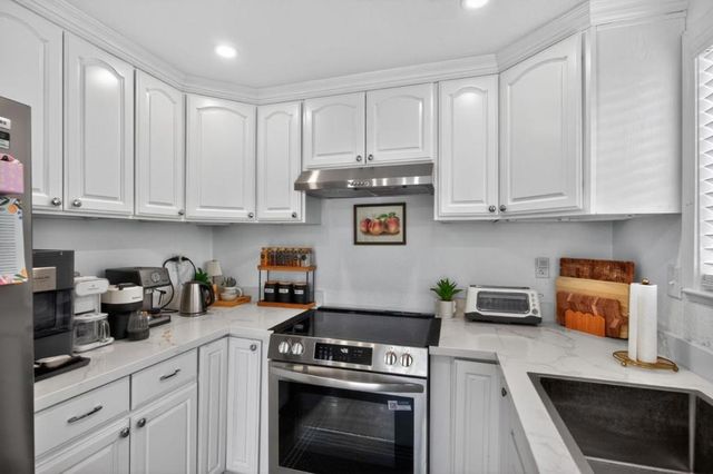 295 Esmeralda Court, San Jose, CA 95116