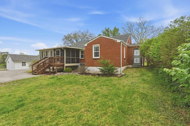 206 Farris Ave, Madison, TN 37115