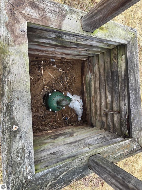 Image 32 of property listing at 2264 N Littlefield Road, Weidman, MI 48893