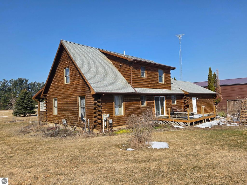 Image 38 of property listing at 2264 N Littlefield Road, Weidman, MI 48893