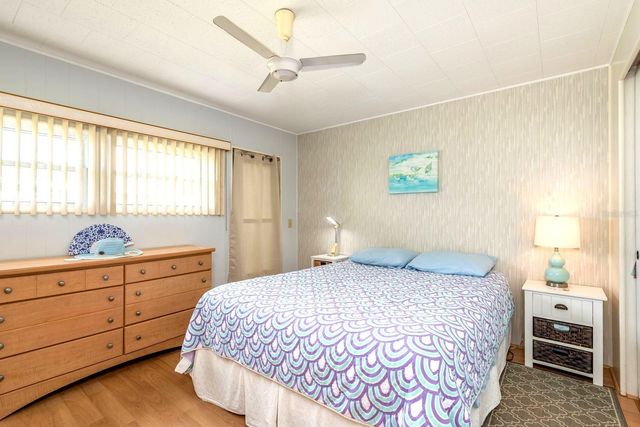 127 INDEPENDENCE AVENUE, Palm Harbor, FL 34684