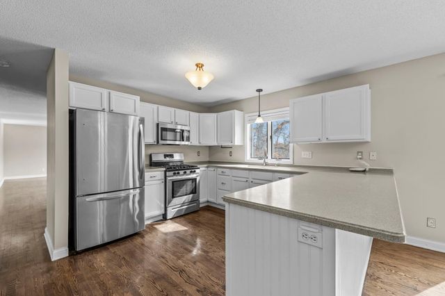 13645 Timber Crest Drive, Maple Grove, MN 55311