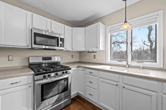 13645 Timber Crest Drive, Maple Grove, MN 55311