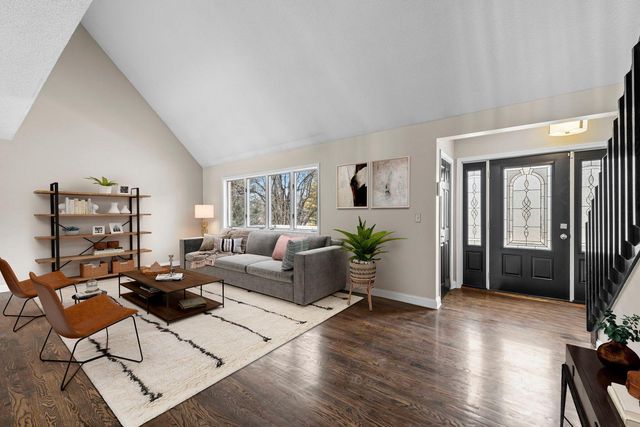 13645 Timber Crest Drive, Maple Grove, MN 55311