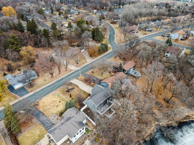 13645 Timber Crest Drive, Maple Grove, MN 55311