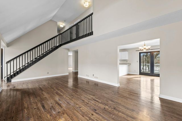 13645 Timber Crest Drive, Maple Grove, MN 55311