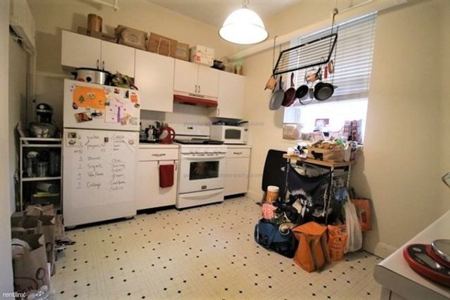 1666 Commonwealth Ave 15, Boston, MA 02135