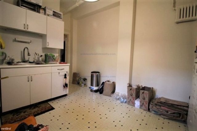 1666 Commonwealth Ave 15, Boston, MA 02135