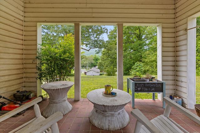 449 S Elm Street, Whitwell, TN 37397