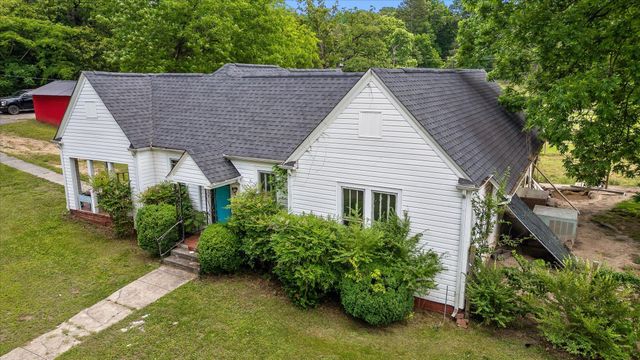 449 S Elm Street, Whitwell, TN 37397