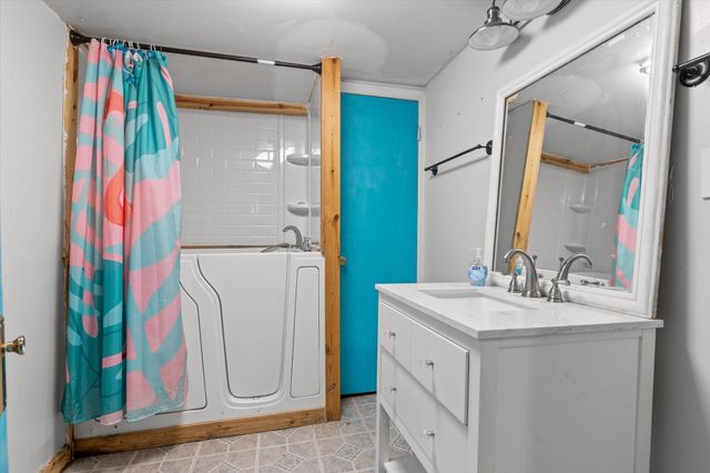 449 S Elm Street, Whitwell, TN 37397