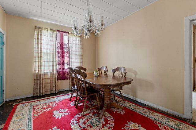 449 S Elm Street, Whitwell, TN 37397