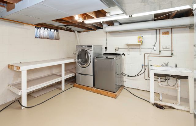 716 11th Street, West Des Moines, IA 50265