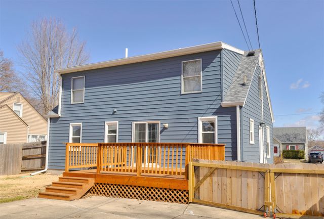 716 11th Street, West Des Moines, IA 50265