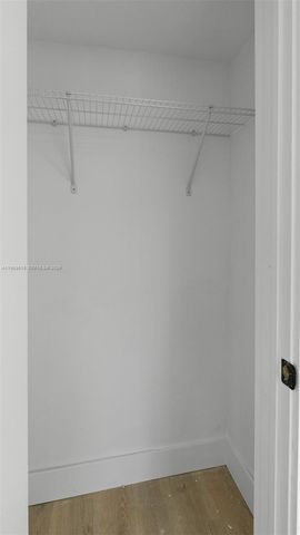 1735 NW 126th St, Miami, FL 33167