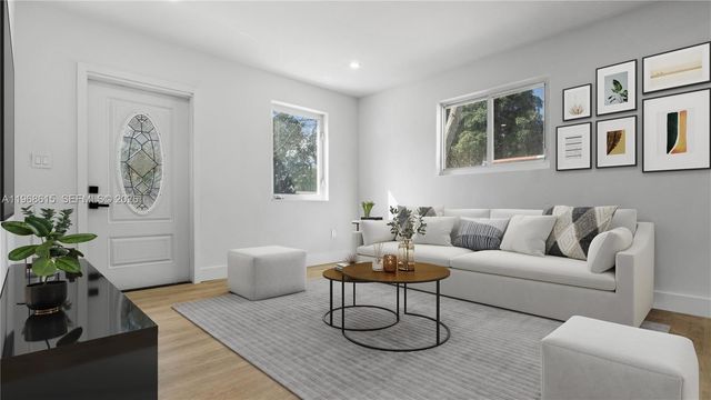 1735 NW 126th St, Miami, FL 33167