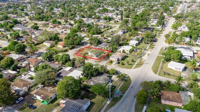 1735 NW 126th St, Miami, FL 33167