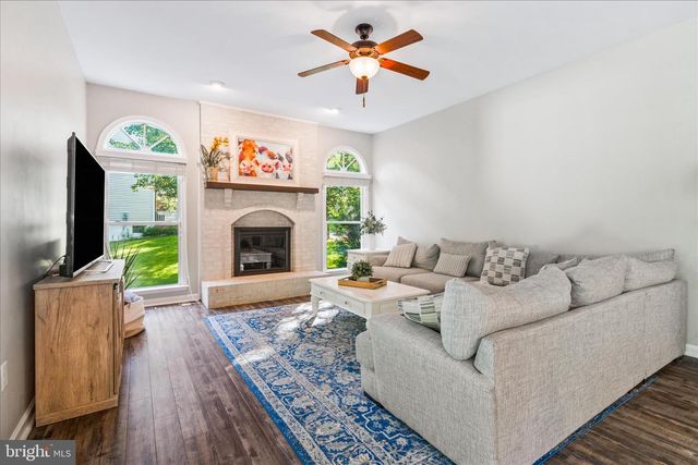 9009 SHADYBROOK DR, Frederick, MD 21701