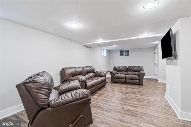 9009 SHADYBROOK DR, Frederick, MD 21701