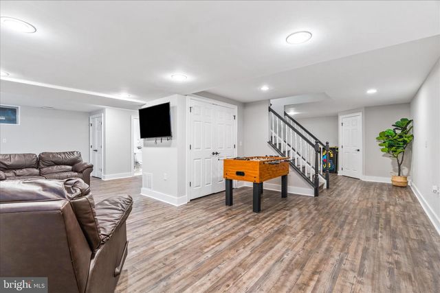 9009 SHADYBROOK DR, Frederick, MD 21701
