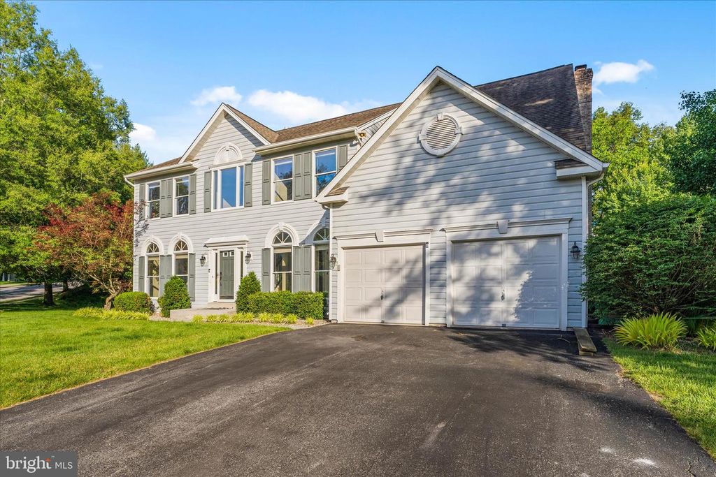 9009 SHADYBROOK DR, Frederick, MD 21701