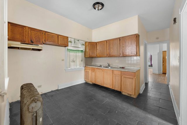 6124 S Sangamon Street, Chicago, IL 60621