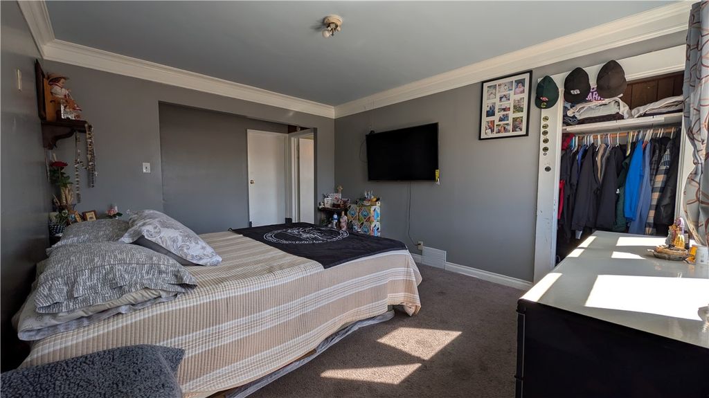 Image 24 of property listing at 2956 W 15th, Los Angeles, CA 90006