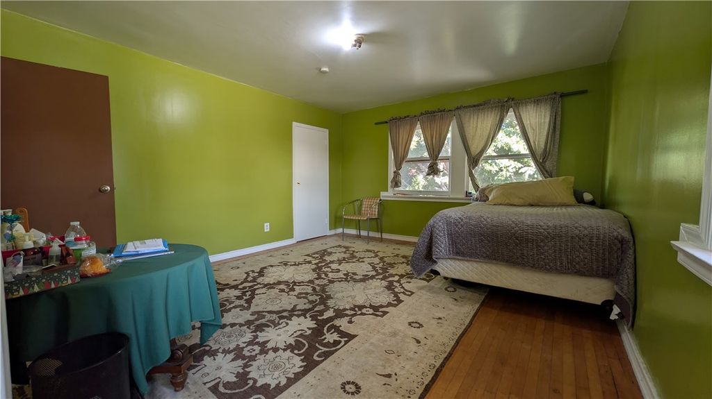 Image 26 of property listing at 2956 W 15th, Los Angeles, CA 90006