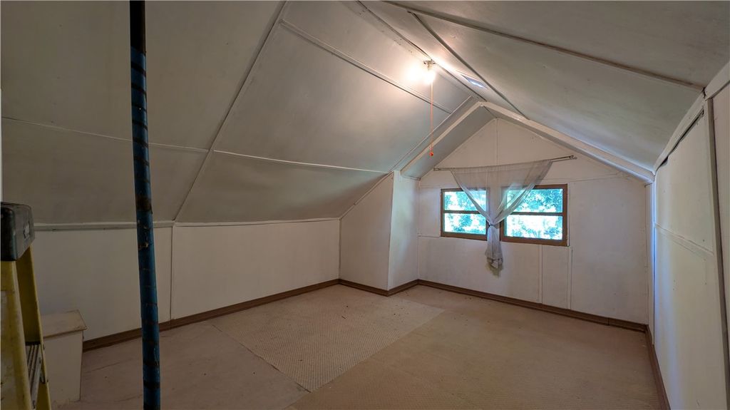 Image 30 of property listing at 2956 W 15th, Los Angeles, CA 90006