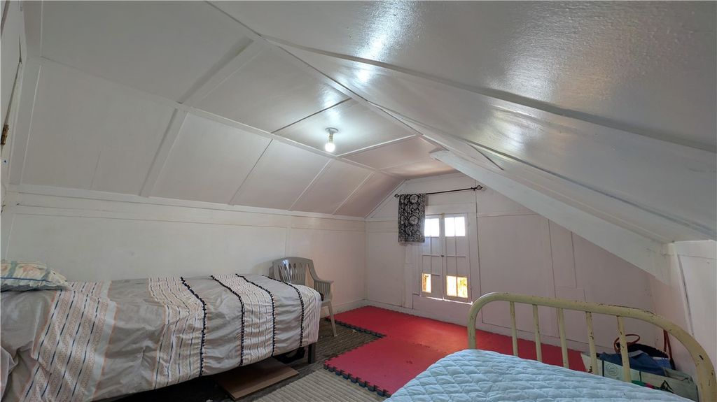 Image 32 of property listing at 2956 W 15th, Los Angeles, CA 90006