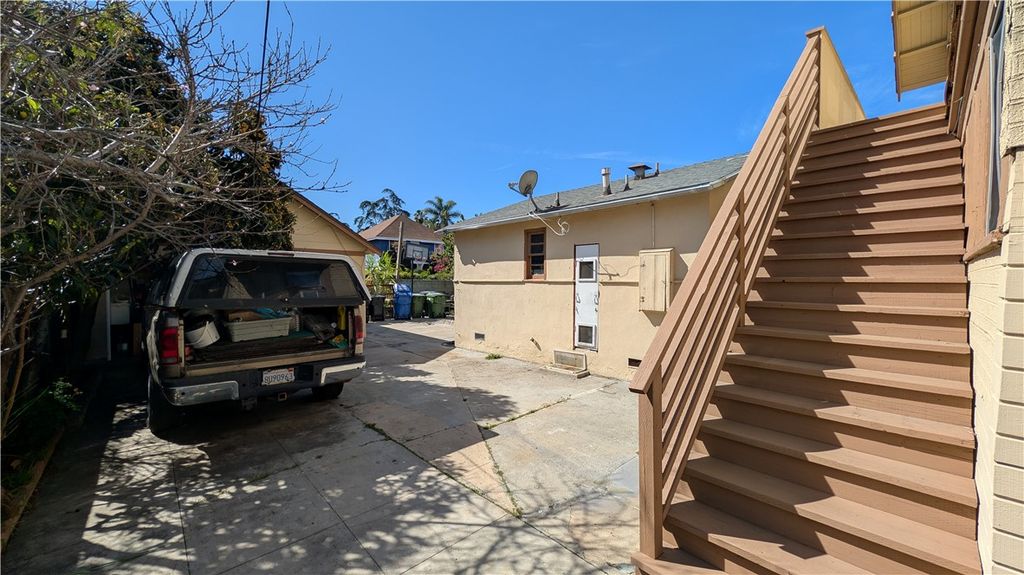 Image 60 of property listing at 2956 W 15th, Los Angeles, CA 90006