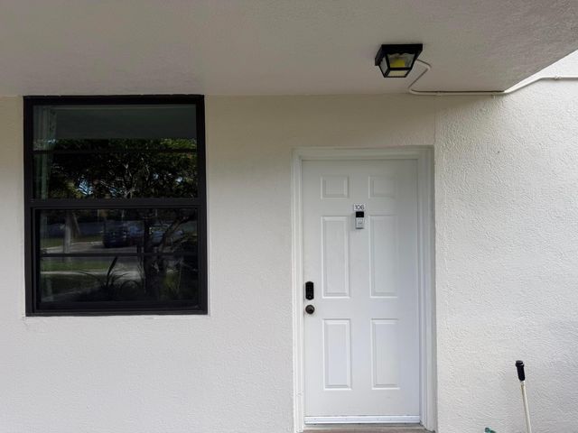 3650 Whitehall Drive 106, West Palm Beach, FL 33401