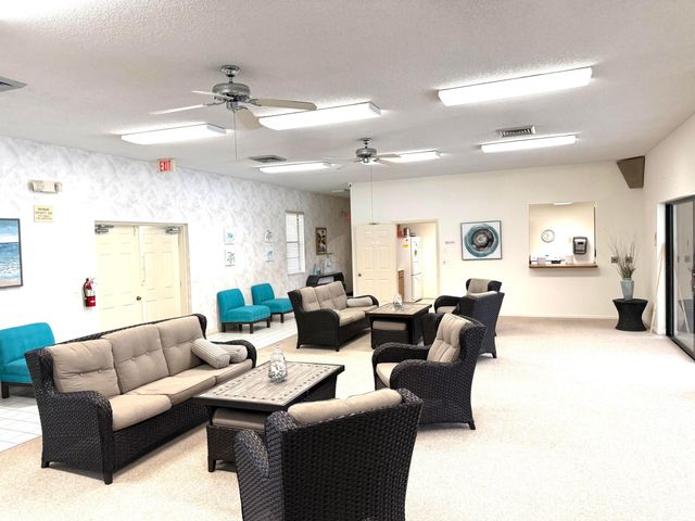 3650 Whitehall Drive 106, West Palm Beach, FL 33401