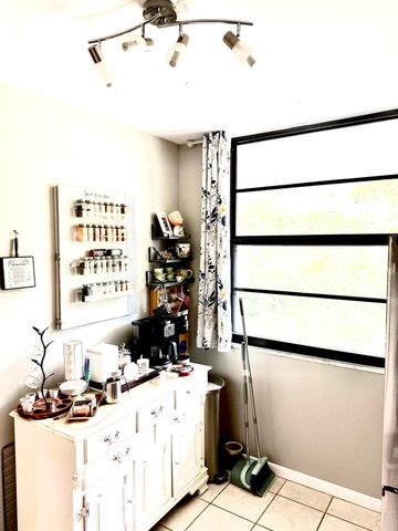 3650 Whitehall Drive 106, West Palm Beach, FL 33401