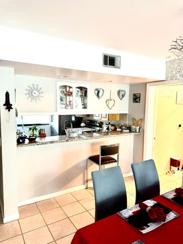 3650 Whitehall Drive 106, West Palm Beach, FL 33401