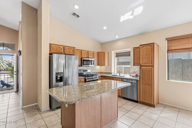 18064 W BUENA VISTA Drive, Surprise, AZ 85374