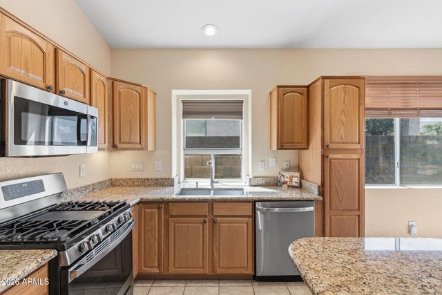 18064 W BUENA VISTA Drive, Surprise, AZ 85374