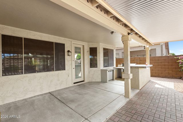 18064 W BUENA VISTA Drive, Surprise, AZ 85374